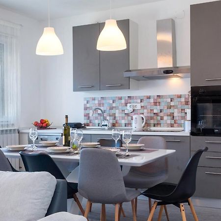 Apartment Kris プーラ エクステリア 写真