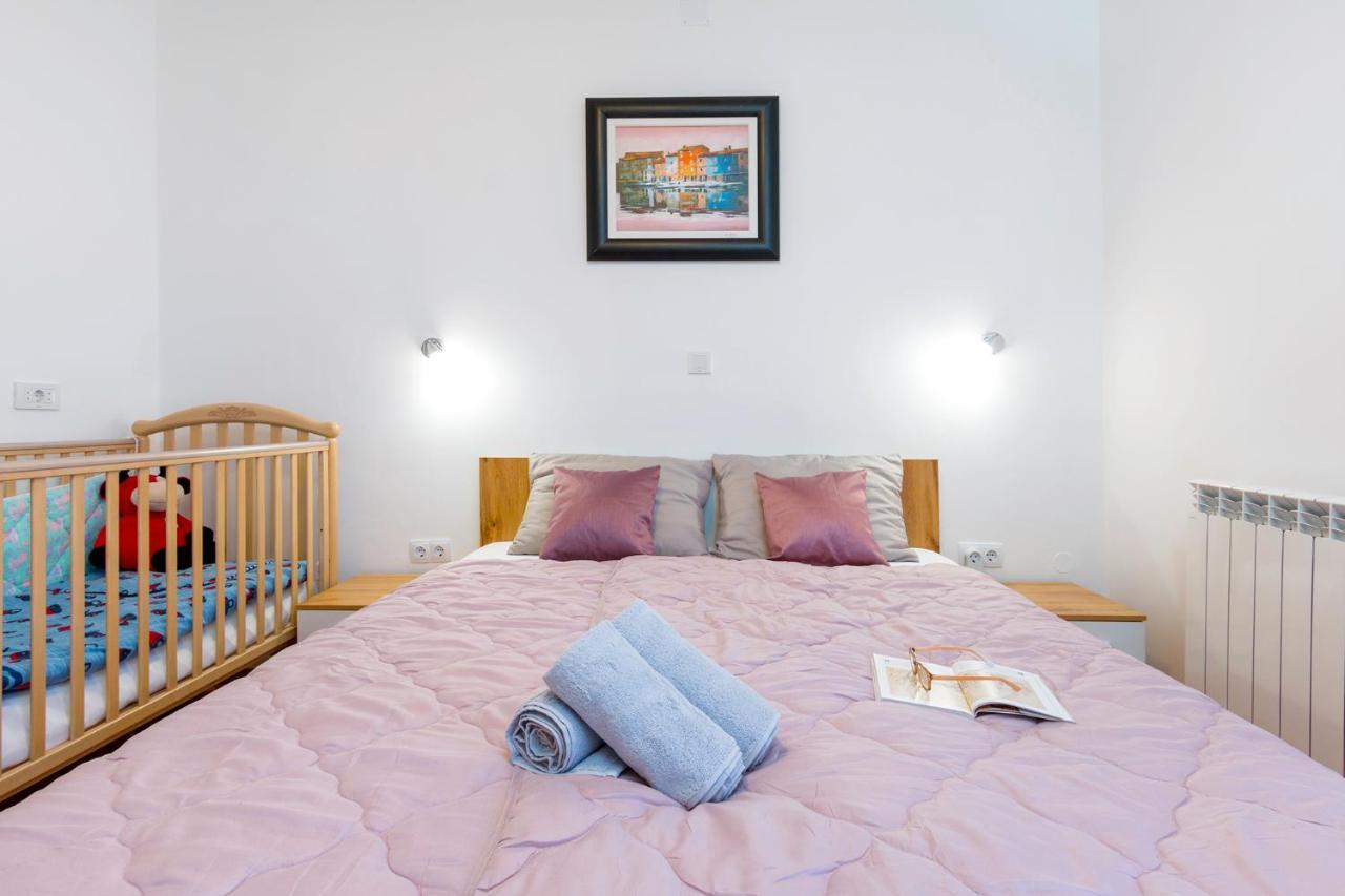 Apartment Kris プーラ エクステリア 写真