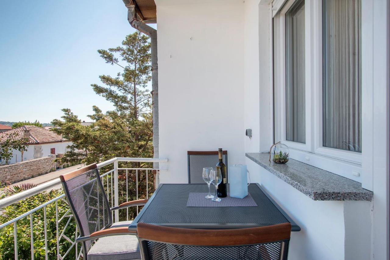 Apartment Kris プーラ エクステリア 写真
