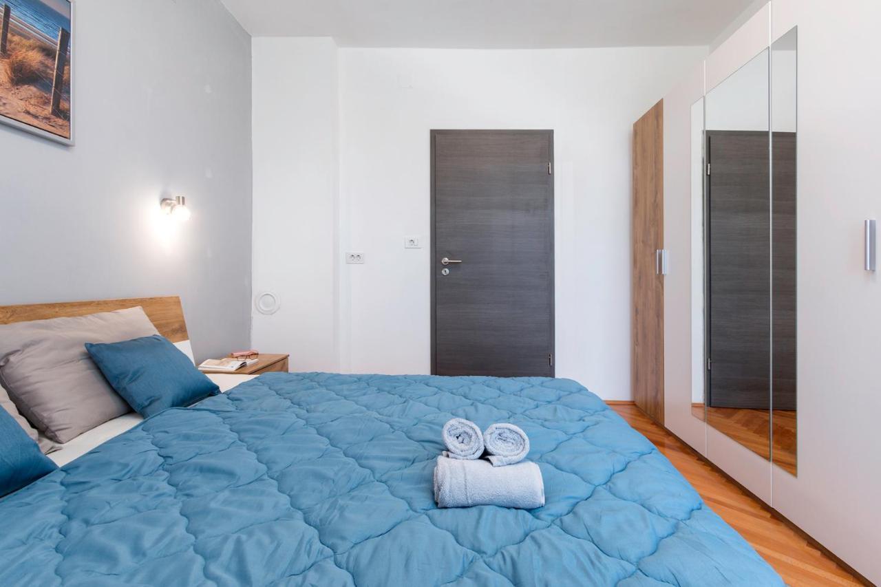 Apartment Kris プーラ エクステリア 写真