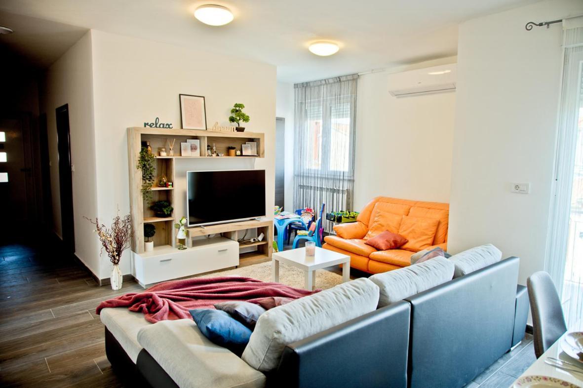 Apartment Kris プーラ エクステリア 写真